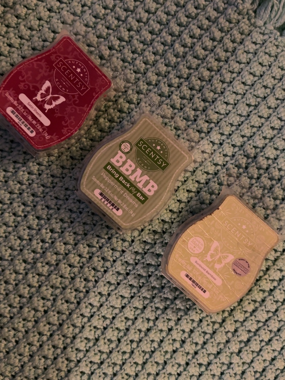 Scentsy Red, Green, Cream Wax Bar Set